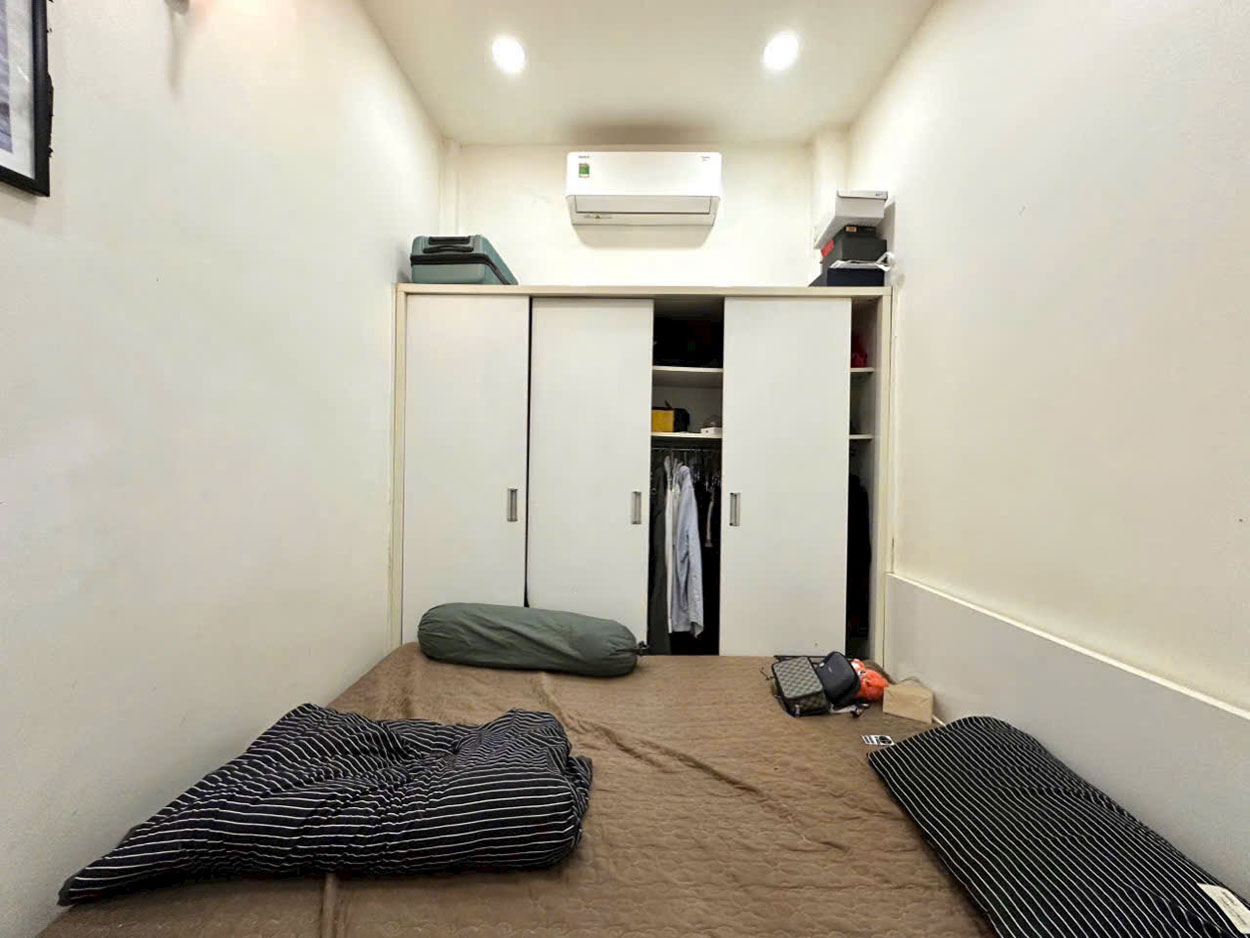 Nhà phố 3 lầu, 5 phòng, full nội thất Khu Thời Trang Lê Văn Sỹ - Có Hợp Đồng thuê 28triệu/tháng